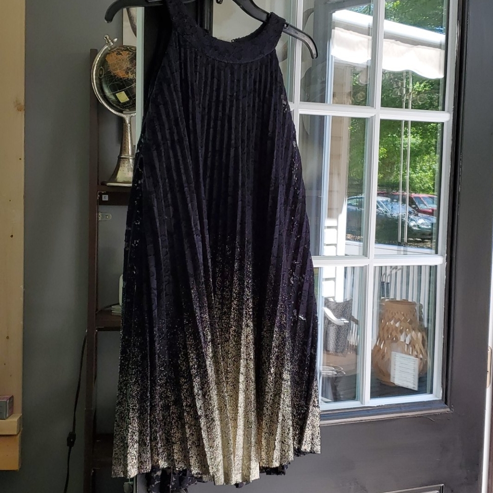 Girl Black & Gold dress